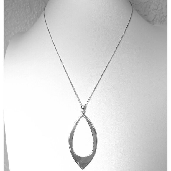 925 Sterling Silver Open Teardrop Pendant Necklace Thailand 5.82g 925 18" Chain - Picture 1 of 6